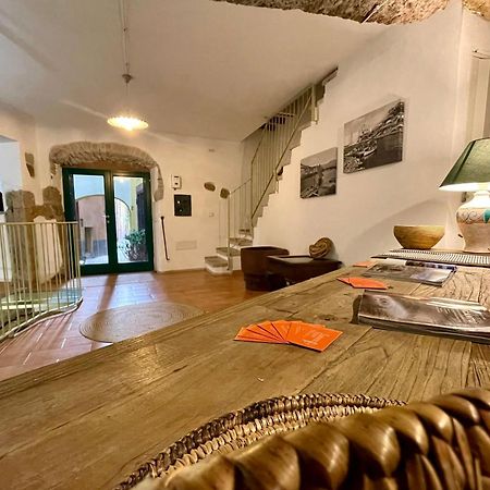 Sardinian Gallery Fonte Bosa Ngoại thất bức ảnh