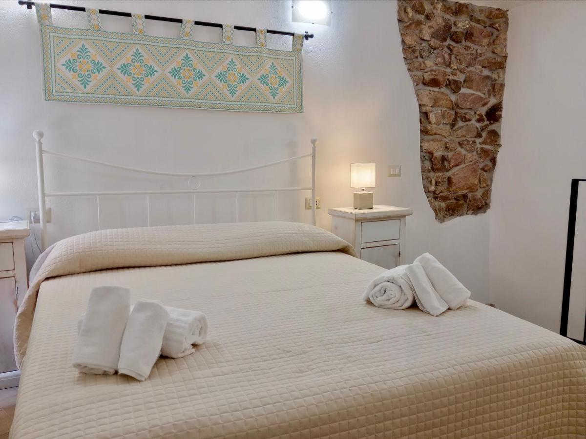 Sardinian Gallery Fonte Bosa Ngoại thất bức ảnh