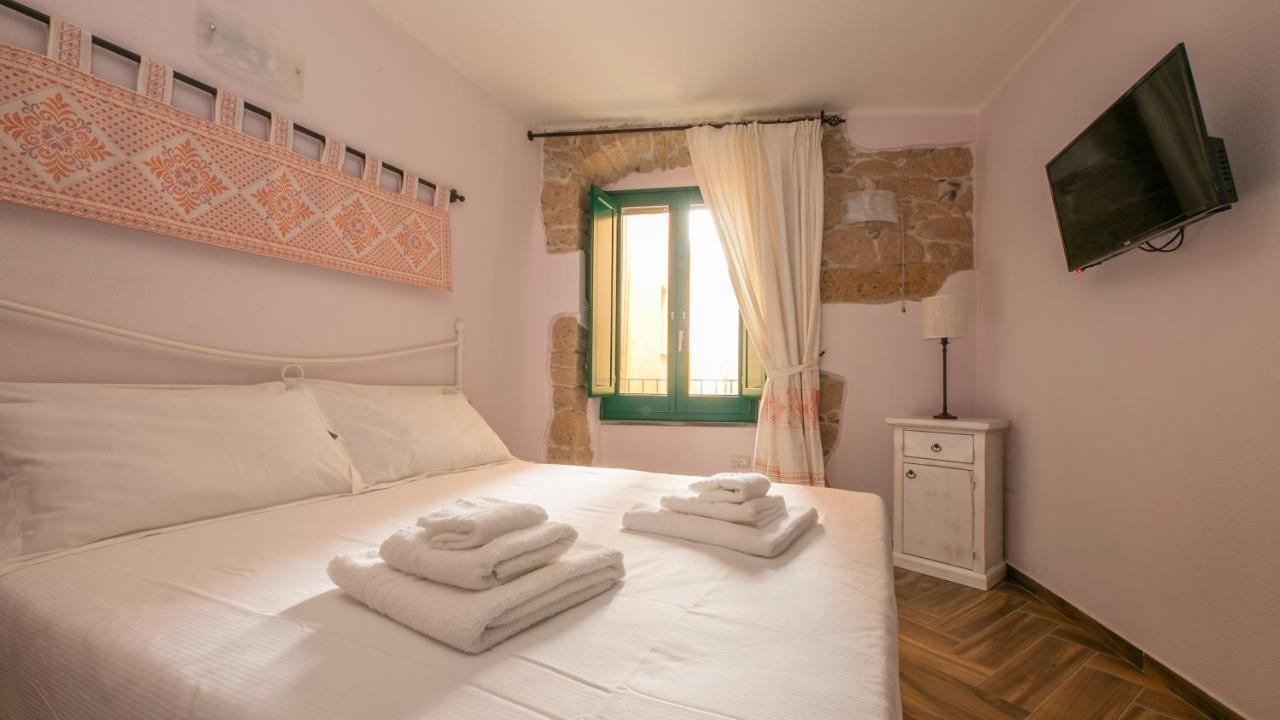 Sardinian Gallery Fonte Bosa Ngoại thất bức ảnh