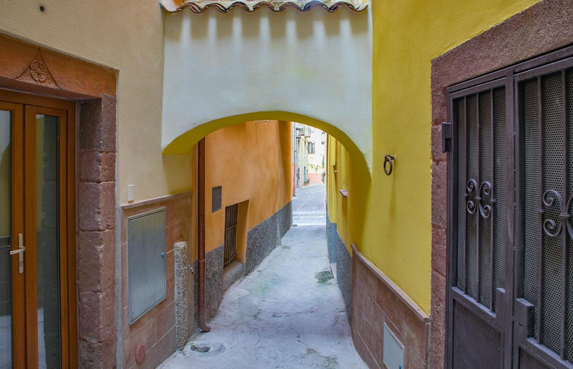 Sardinian Gallery Fonte Bosa Ngoại thất bức ảnh